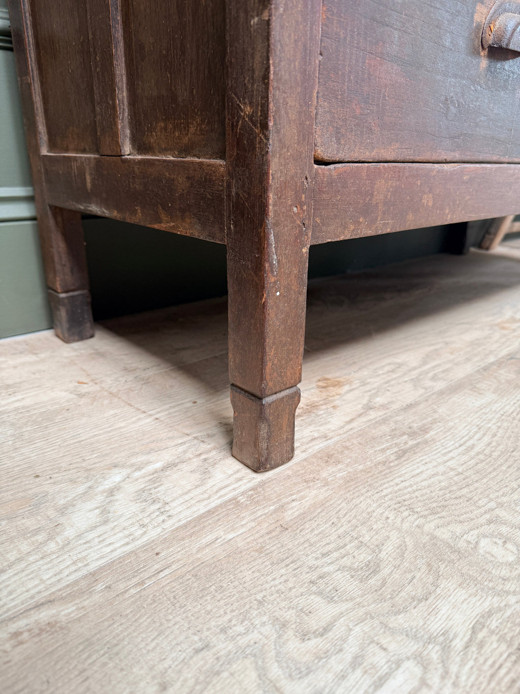Antique Dark wood chest of drawers | Isobel