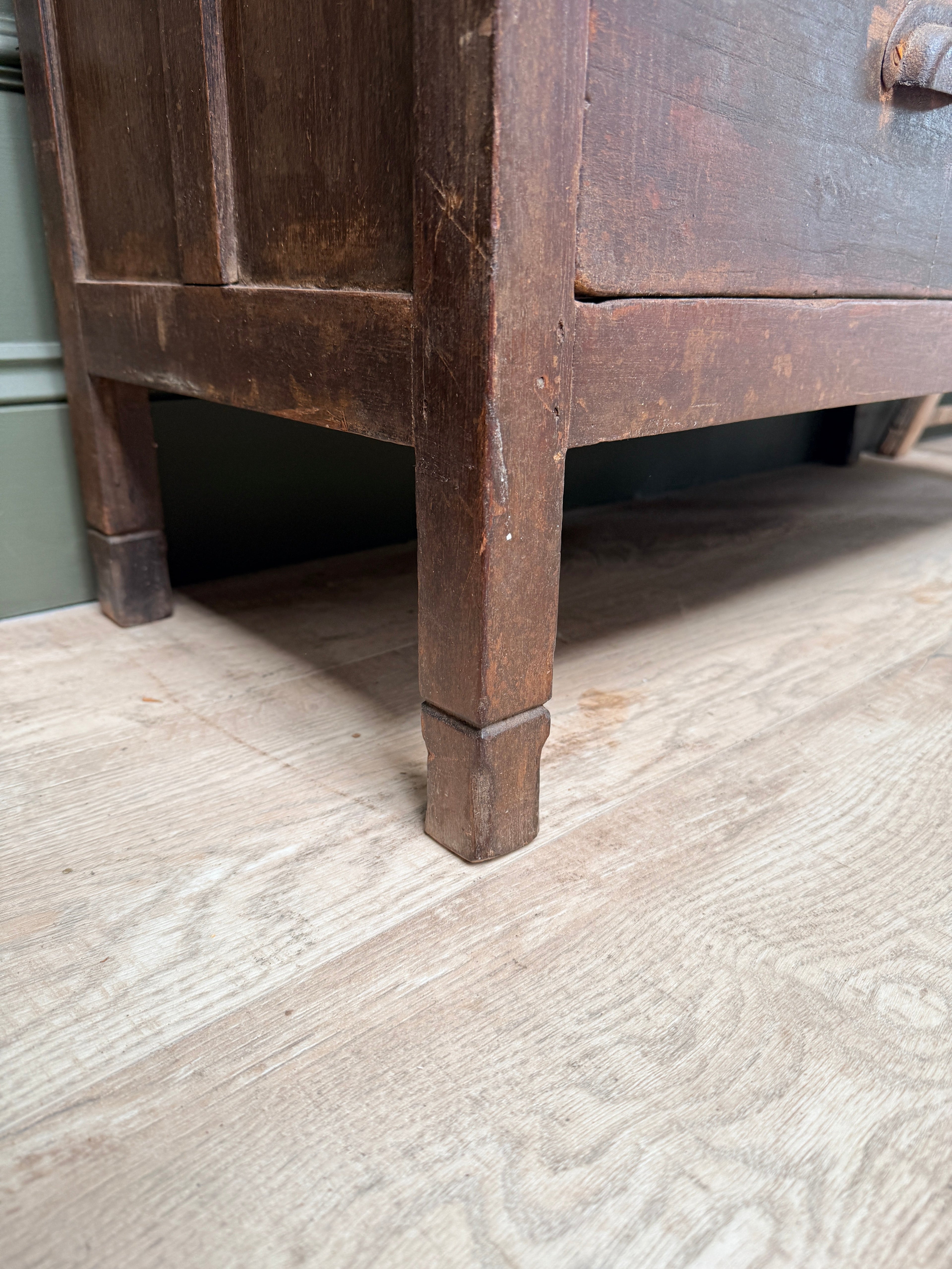 Antique Dark wood chest of drawers | Isobel