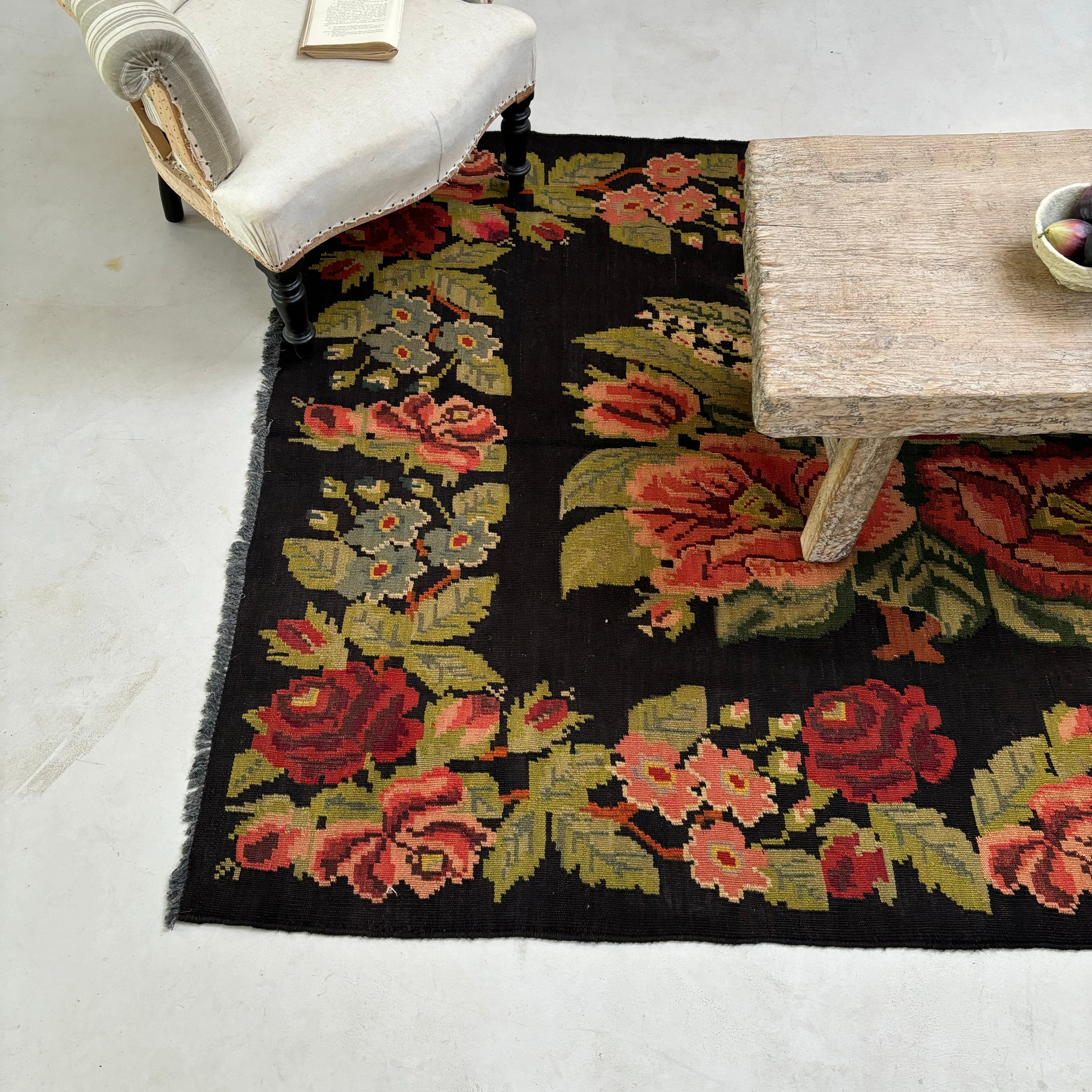 Antique Floral Rug | Layla 153cm x 214cm