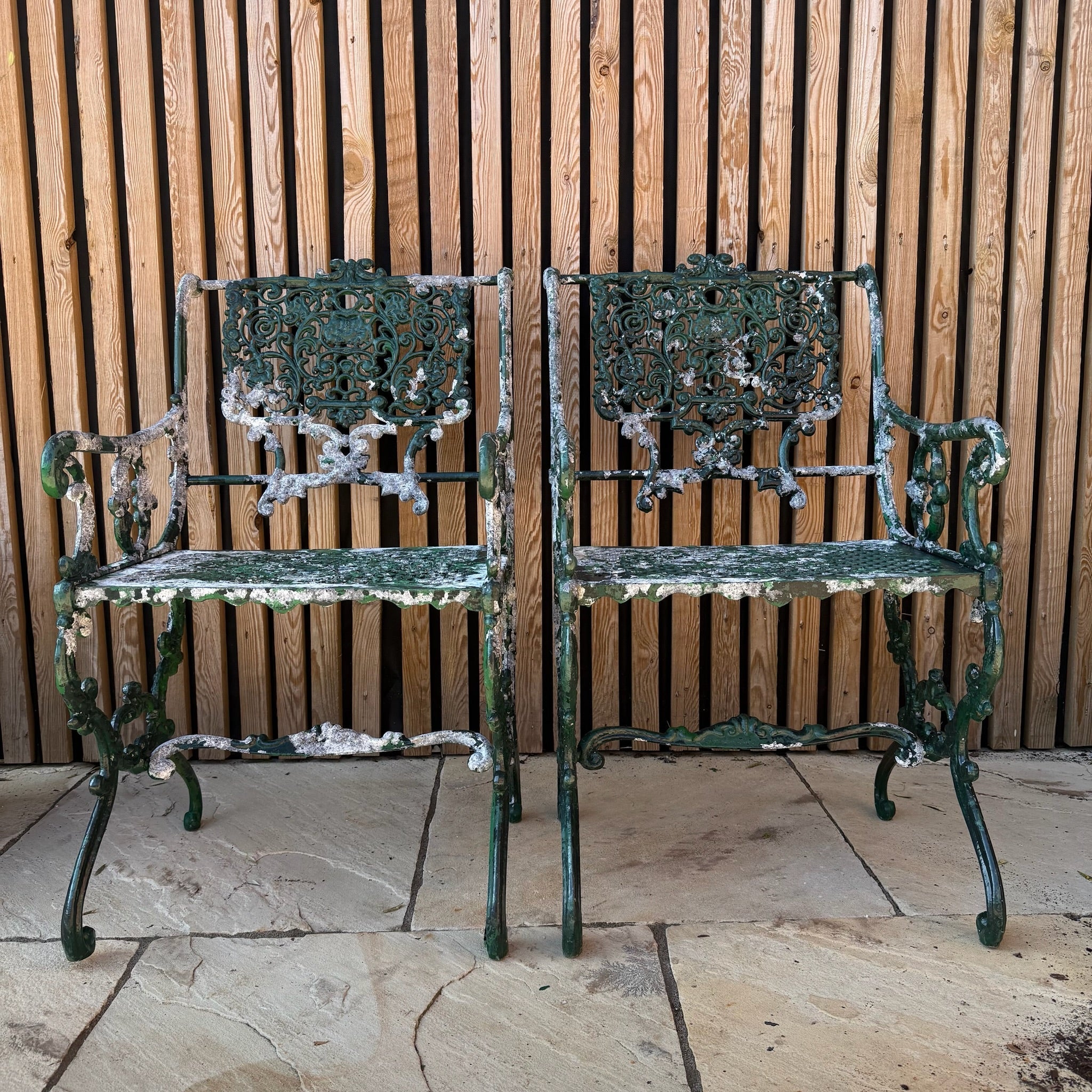 Antique decorative cast iron Garden Chair