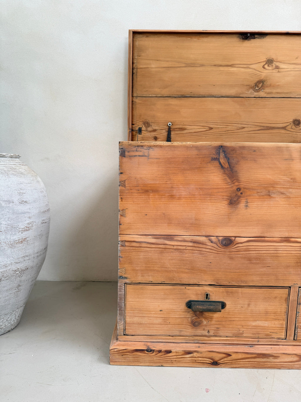 Antique pine blanket box with drawers | Maya