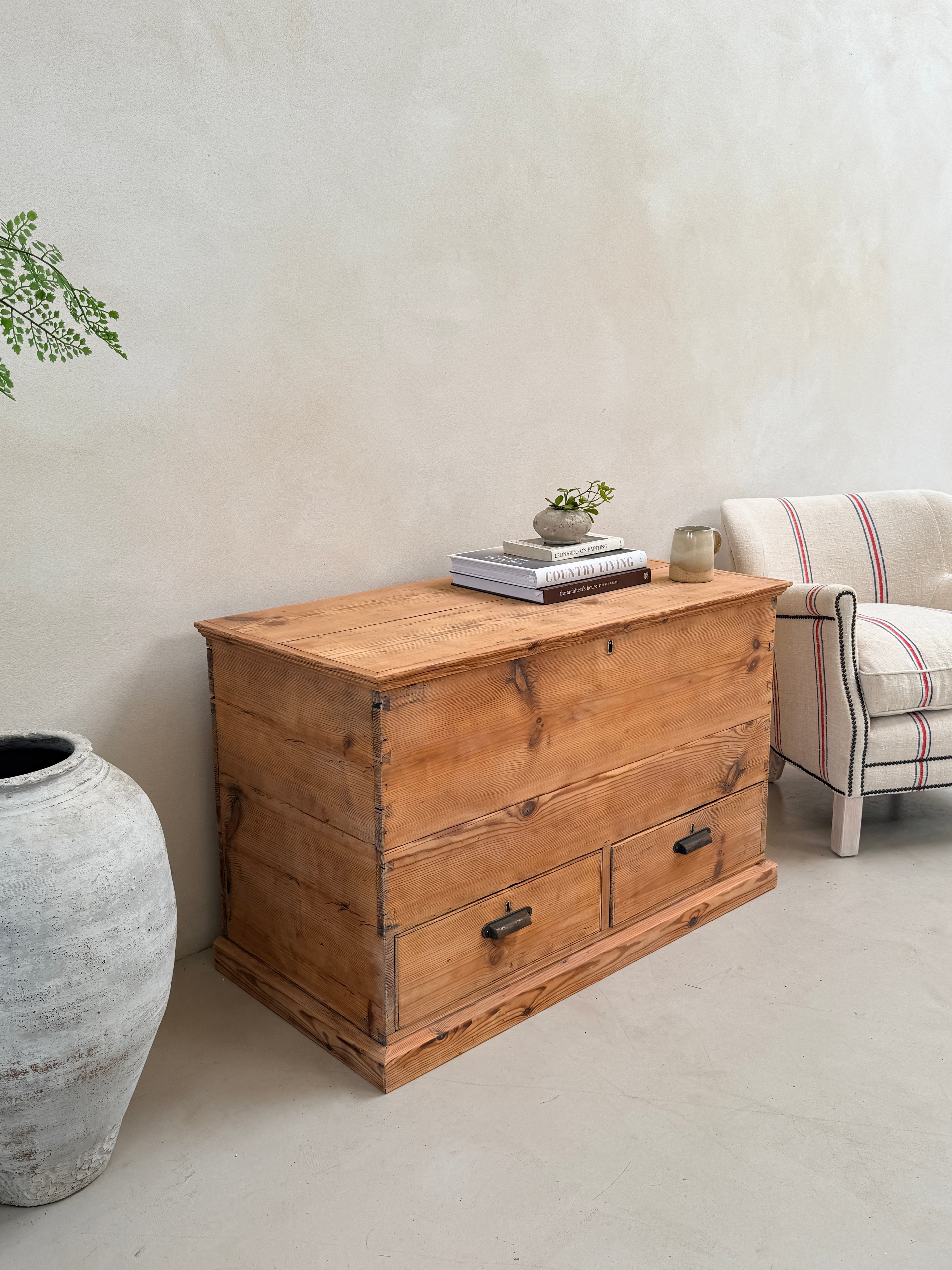 Antique pine blanket box with drawers | Maya