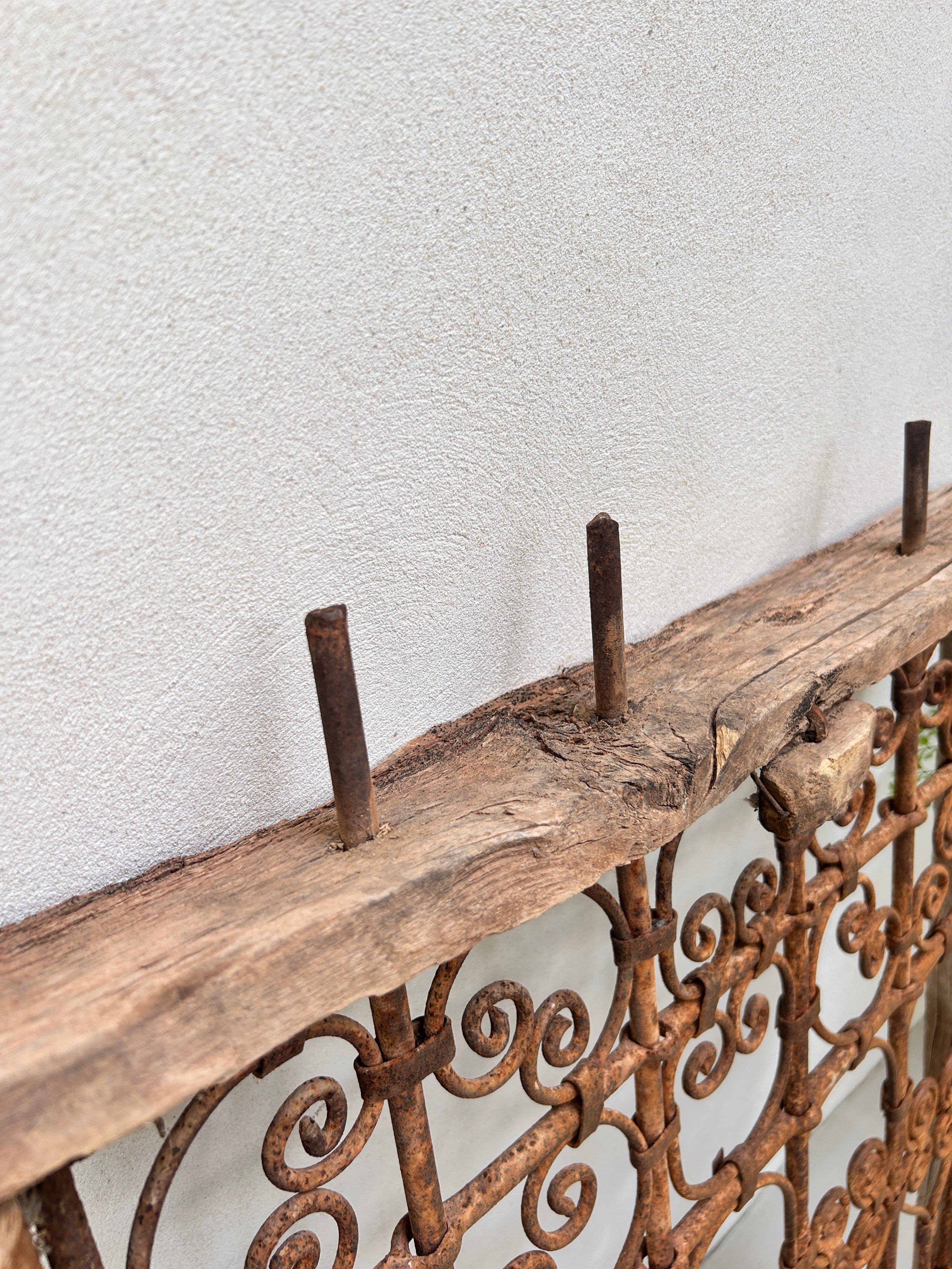 Cast iron antique wooden window grille | Agus