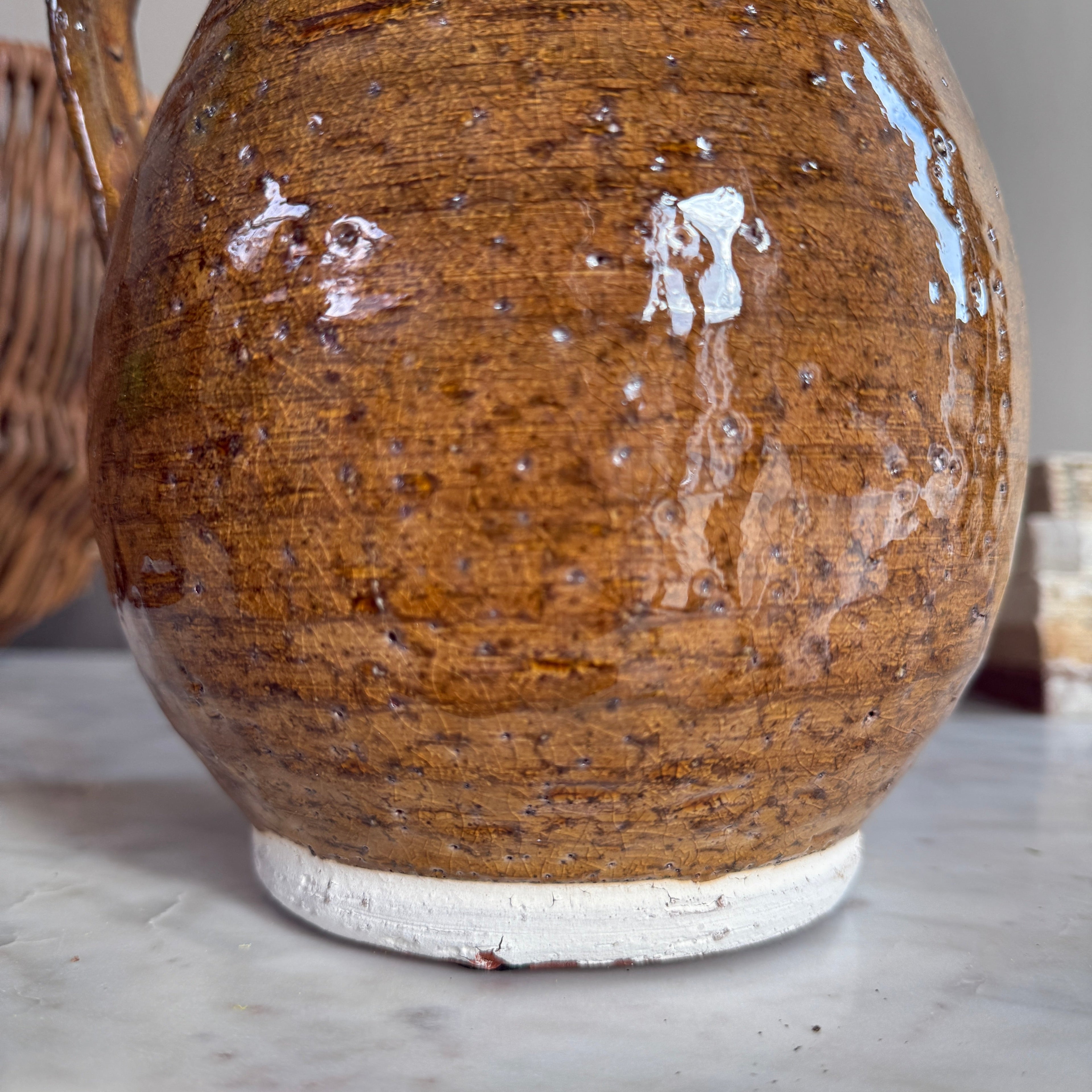 Decorative jug brown glaze | Betty