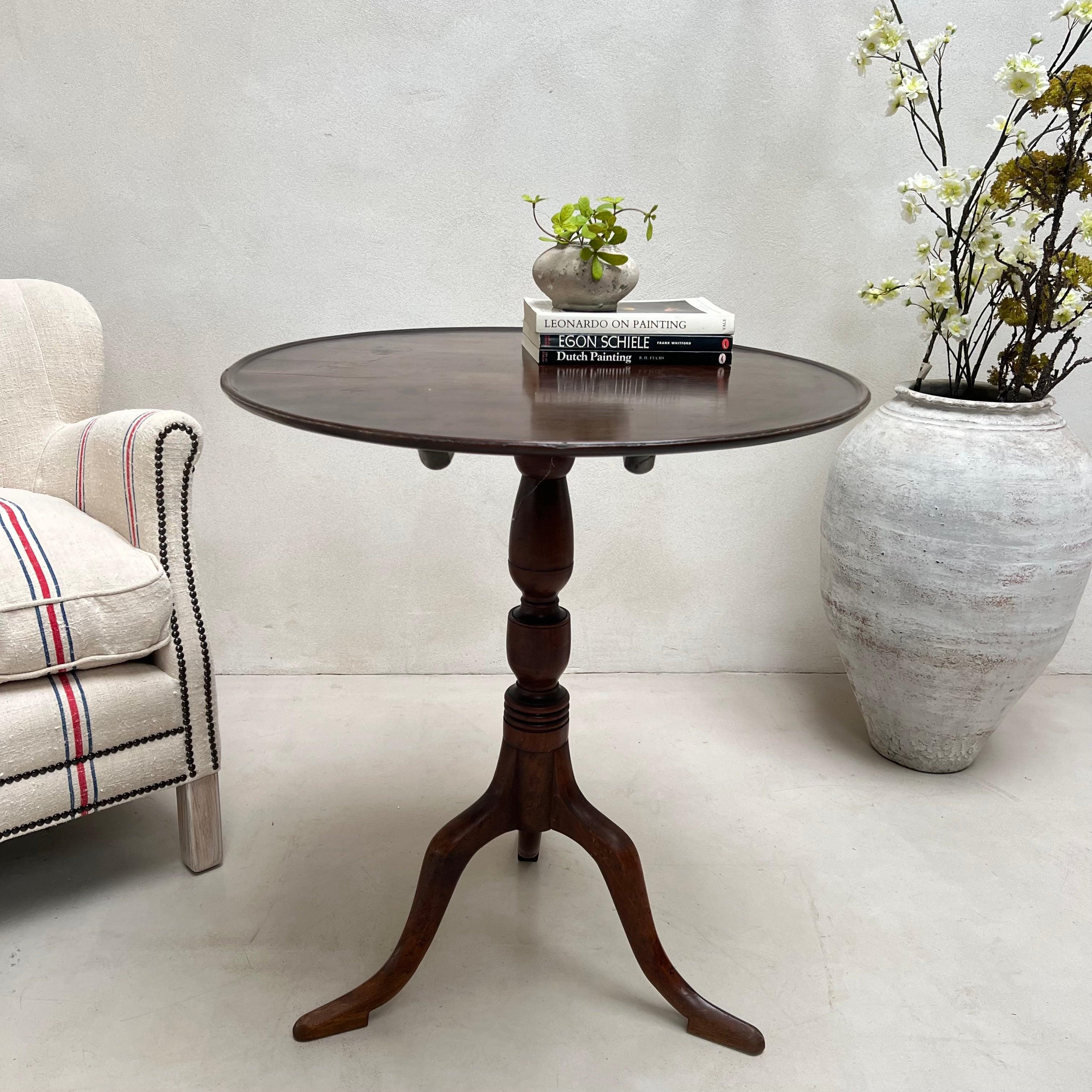 Georgian Mahogany Pedestal Table | George
