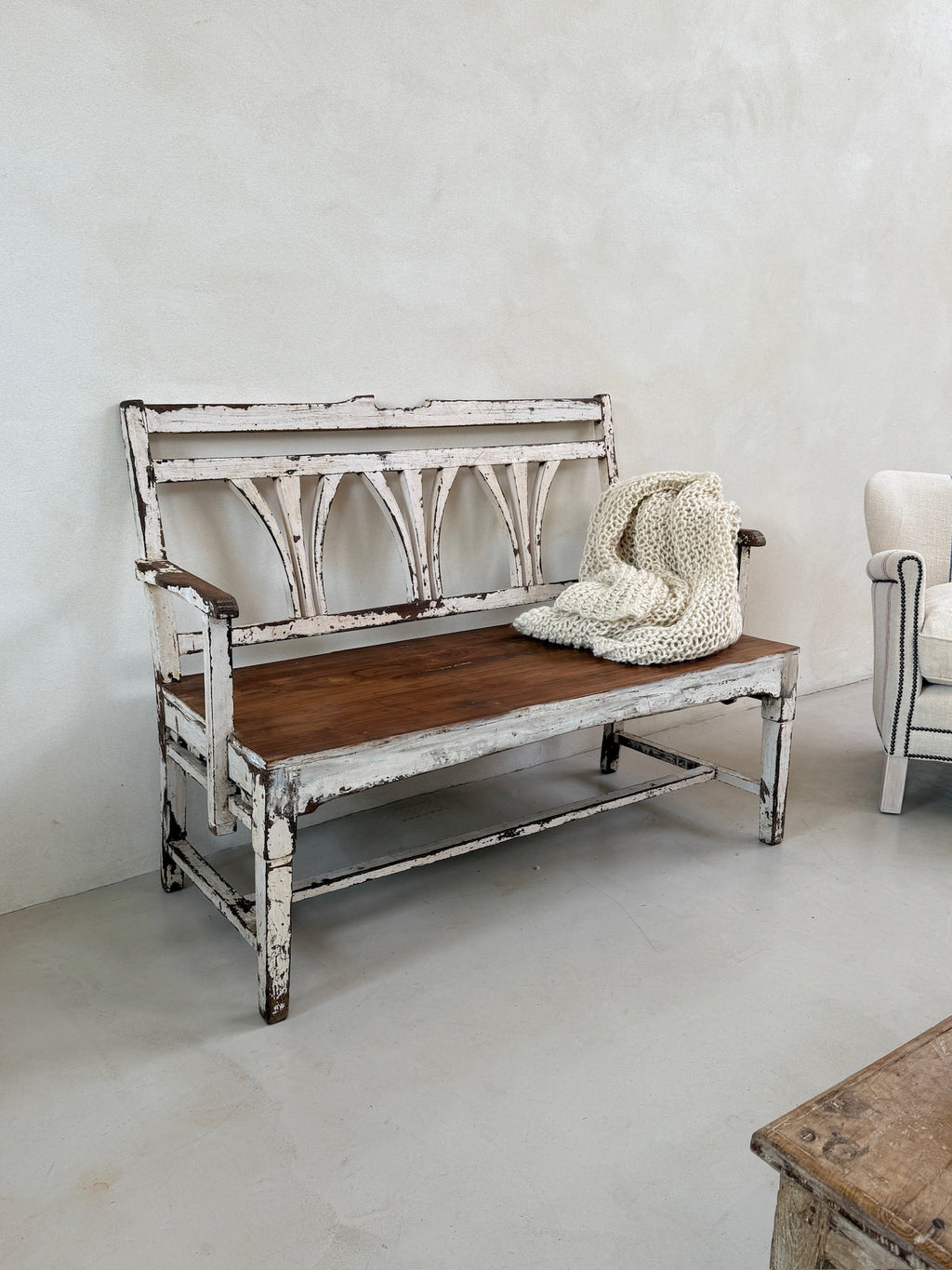 Vintage rustic wooden bench | Jessica