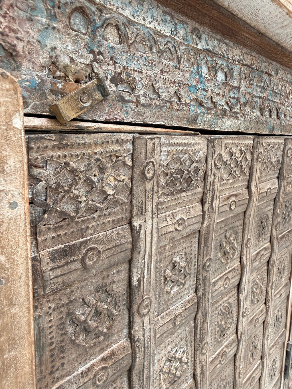 Antique Indian Damchiya Cabinet Sideboard | Pitara