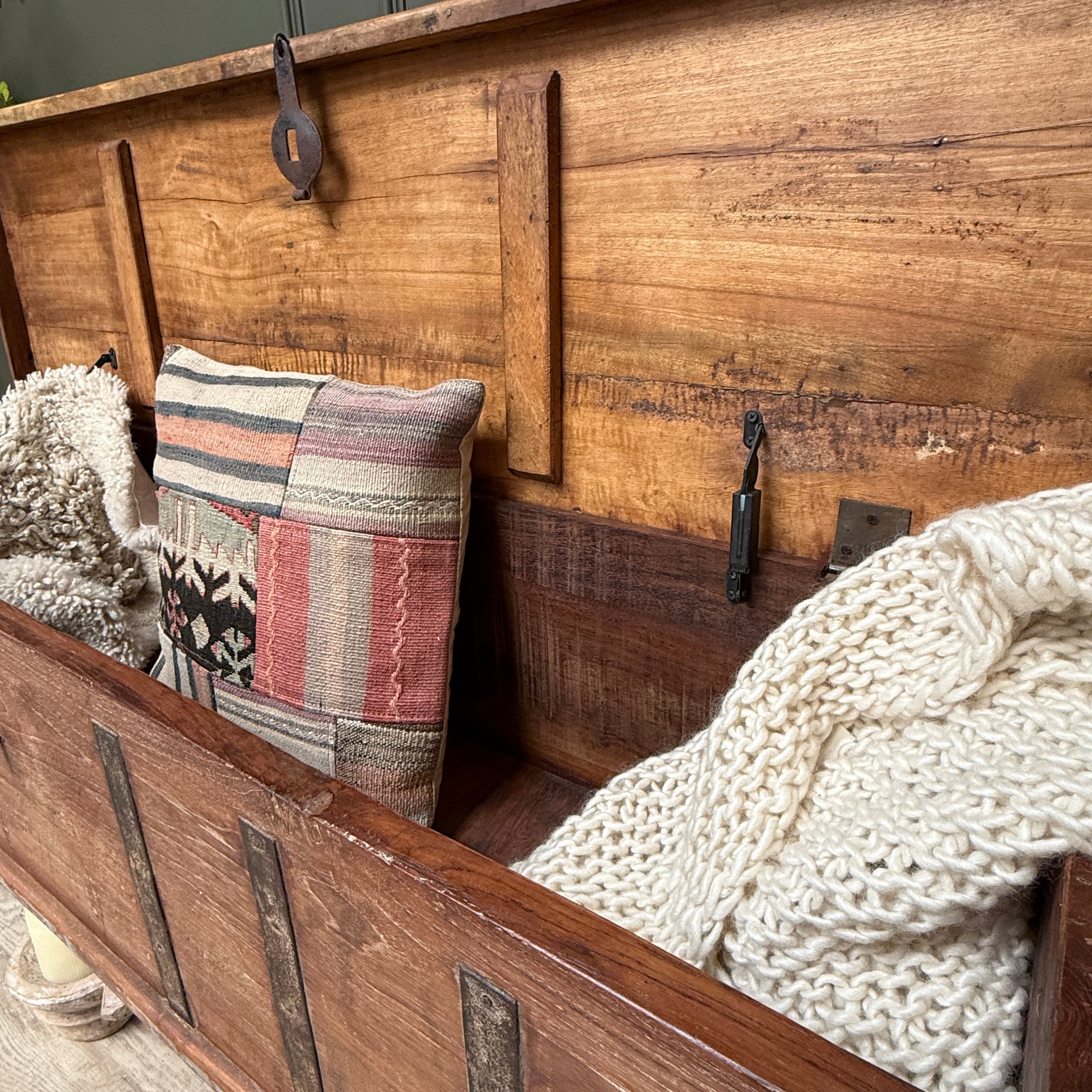 Reclaimed Teak Lift-Top Console Table | Heidi