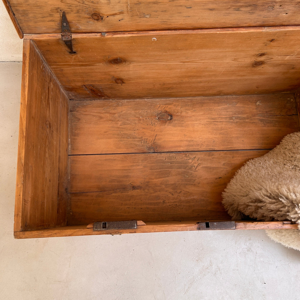 Vintage Blanket Box | Poynings