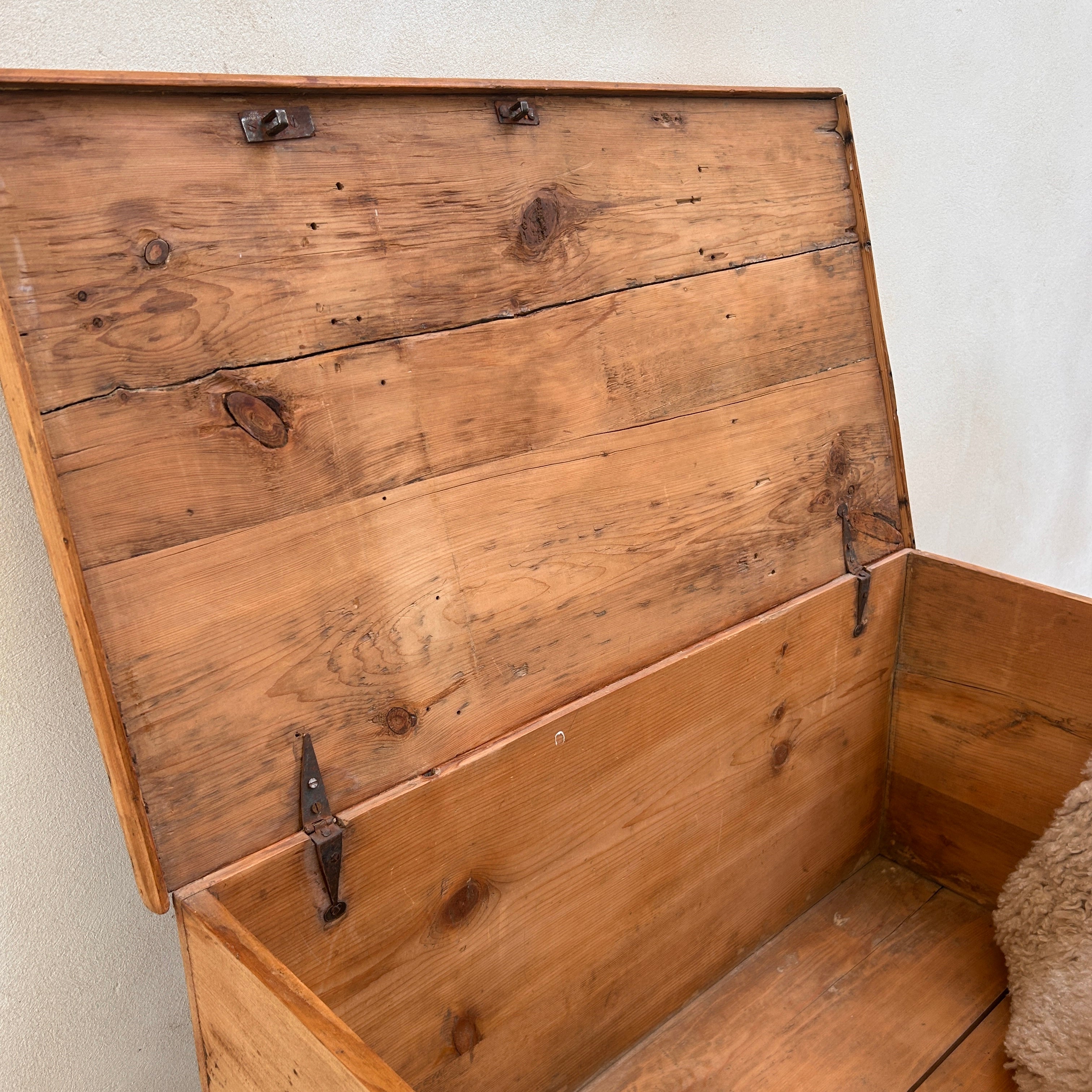 Vintage Blanket Box | Poynings