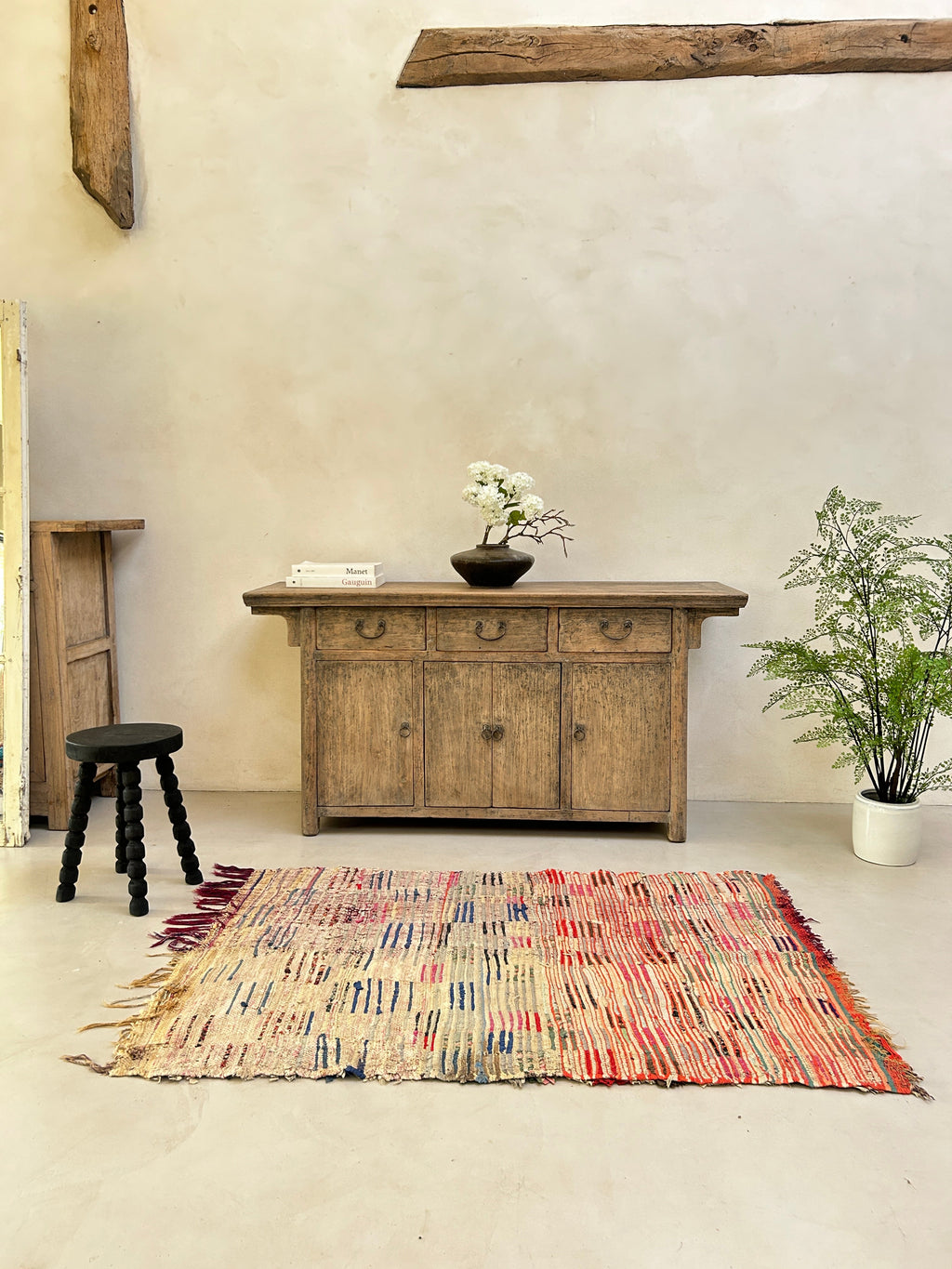 Vintage Moroccan Handmade woven rug | 150 X 100