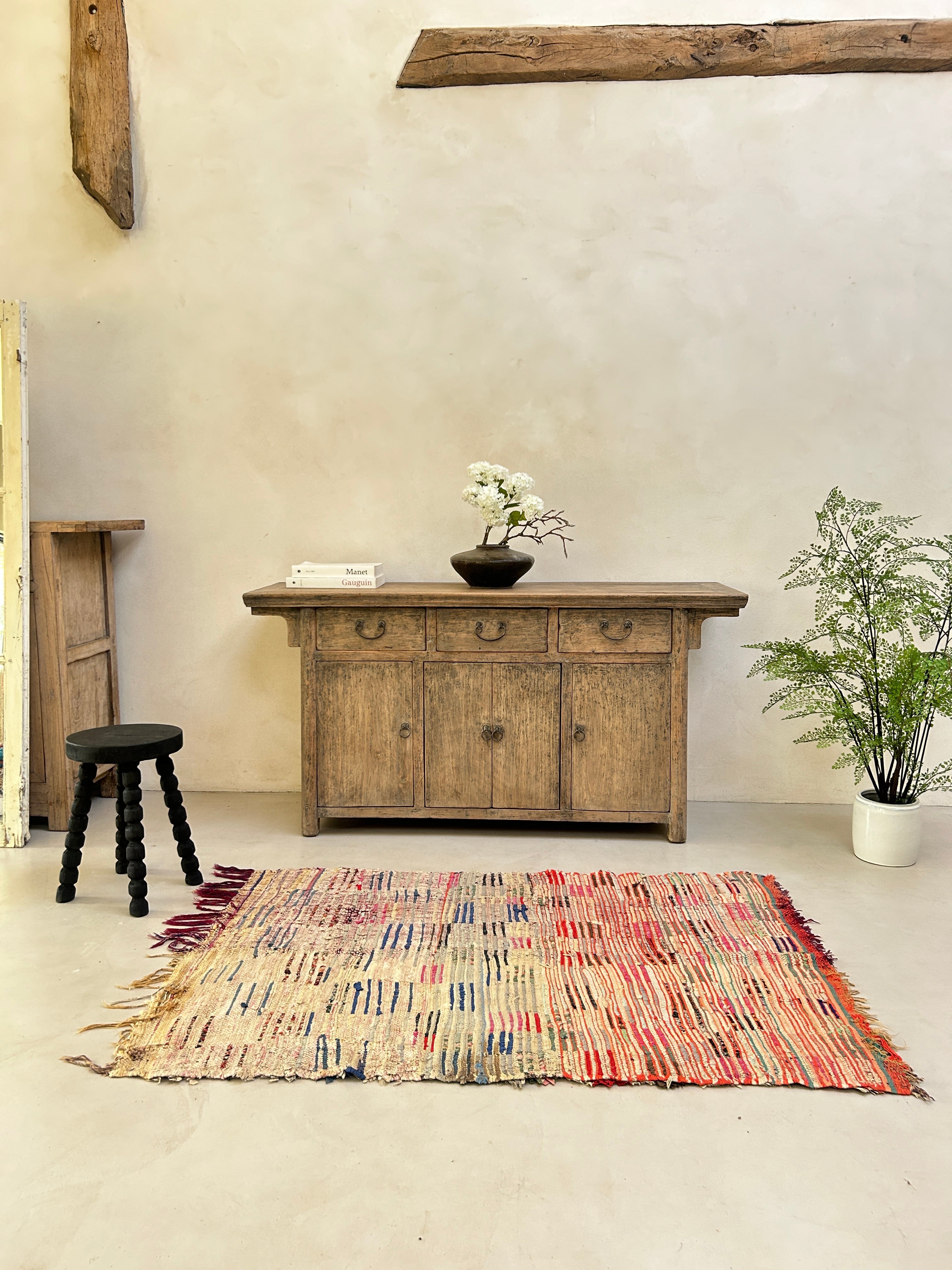 Vintage Moroccan Handmade woven rug | 150 X 100