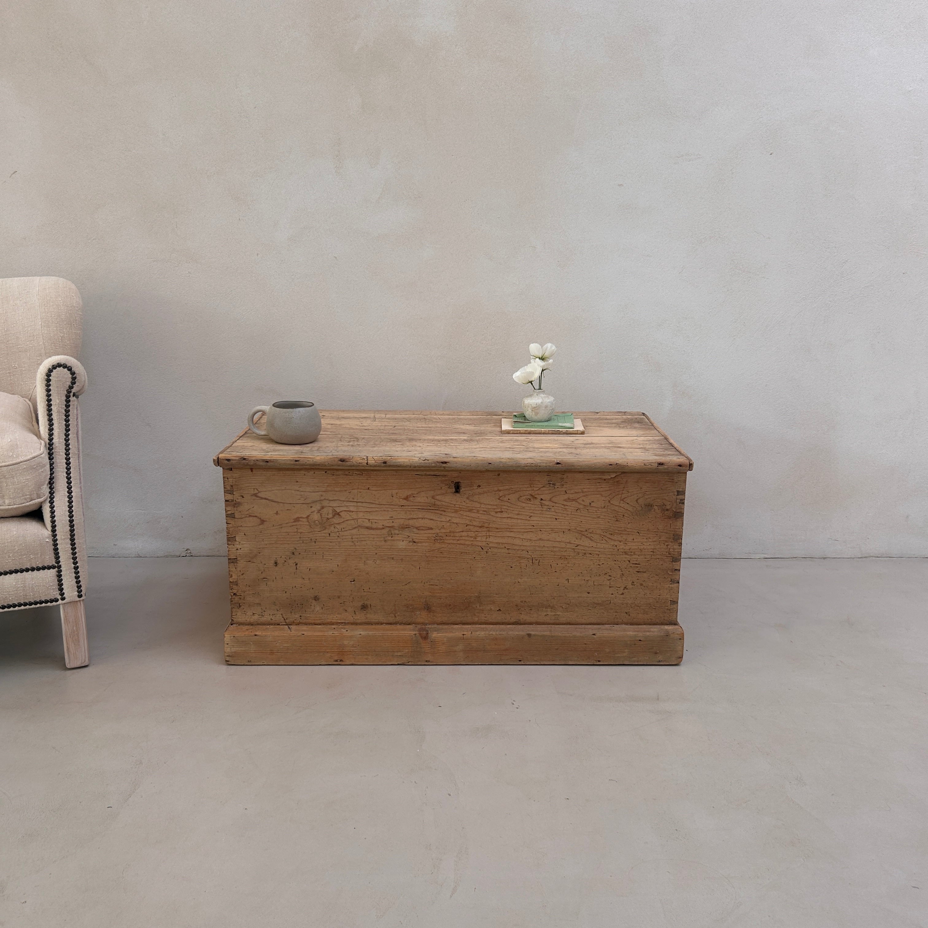 Vintage Blanket Box | Lawrence